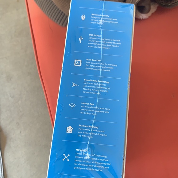 Nib Linksys max-stream dual-band WiFi 5 router - Picture 2 of 5